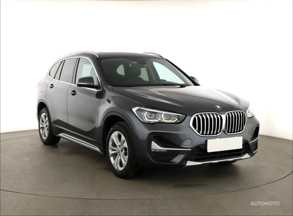 BMW X1, 2021 - celkový pohled