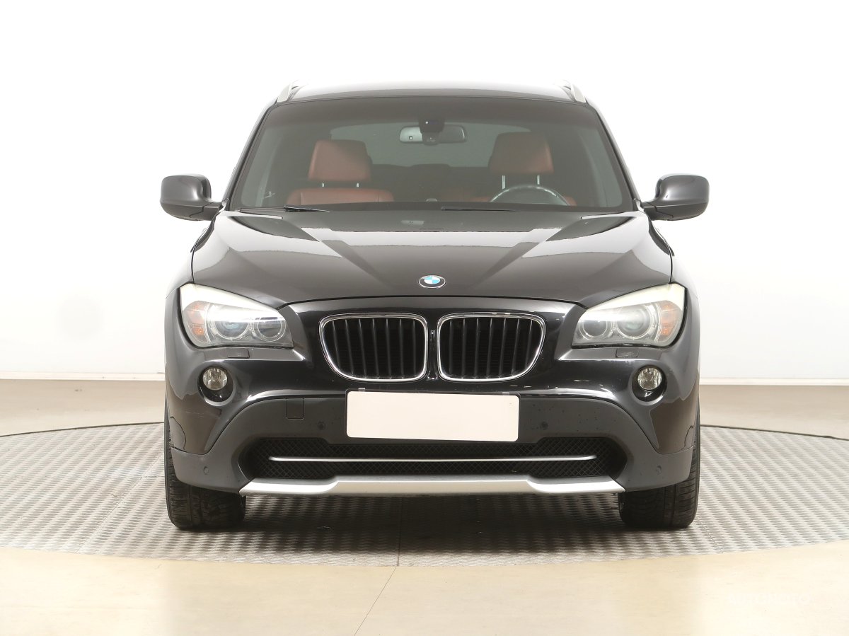 BMW X1, 2011 - pohled č. 2