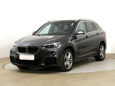BMW X1, 2018 - pohled č. 3