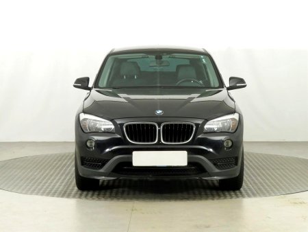 BMW X1, 2014 - pohled č. 2