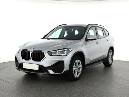 BMW X1, 2020 - pohled č. 3