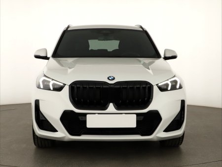 BMW X1, 2024 - pohled č. 2