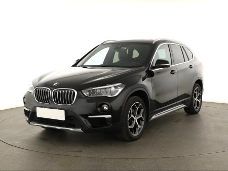 BMW X1, 2019 - pohled č. 3