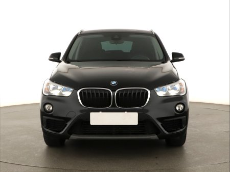 BMW X1, 2018 - pohled č. 2