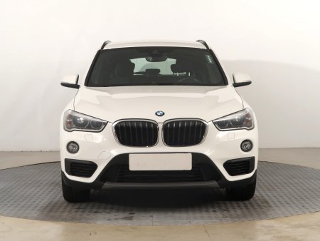 BMW X1, 2018 - pohled č. 2