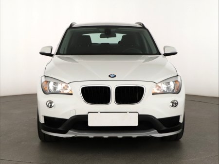 BMW X1, 2014 - pohled č. 2