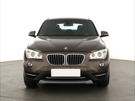 BMW X1, 2013 - pohled č. 2