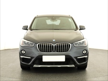 BMW X1, 2018 - pohled č. 2