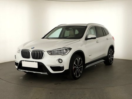BMW X1, 2017 - pohled č. 3