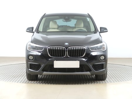 BMW X1, 2016 - pohled č. 2