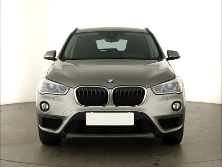 BMW X1, 2018 - pohled č. 2