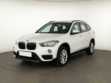 BMW X1, 2018 - pohled č. 3