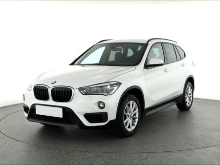 BMW X1, 2018 - pohled č. 3