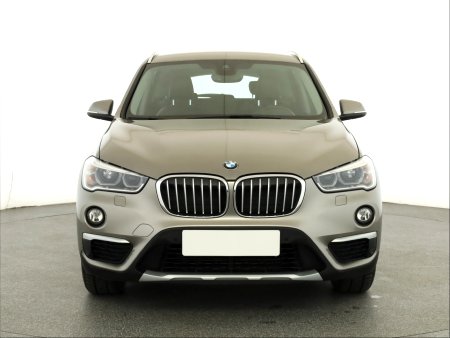 BMW X1, 2019 - pohled č. 2