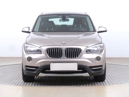 BMW X1, 2014 - pohled č. 2