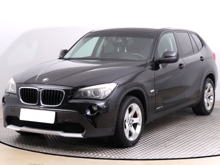 BMW X1, 2010 - pohled č. 3