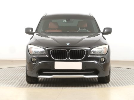 BMW X1, 2011 - pohled č. 2