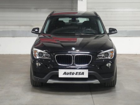 BMW X1, 2012 - pohled č. 2