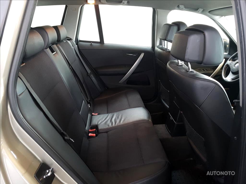 BMW X3, 2010 - pohled č. 10