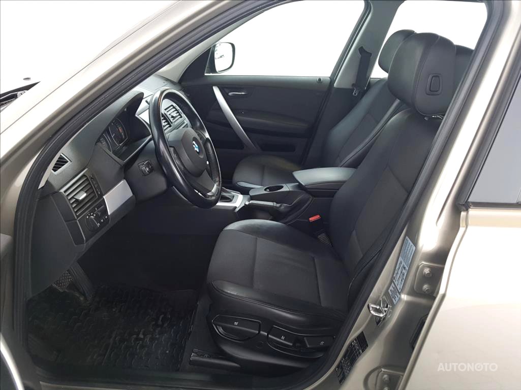 BMW X3, 2010 - pohled č. 7