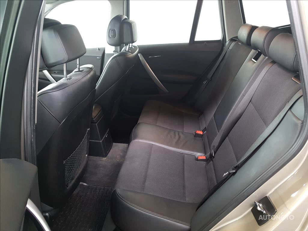 BMW X3, 2010 - pohled č. 8