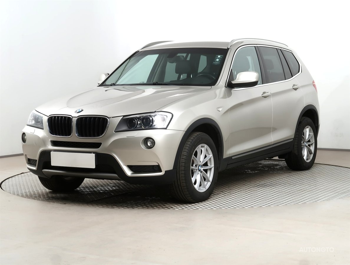 BMW X3, 2013 - pohled č. 3