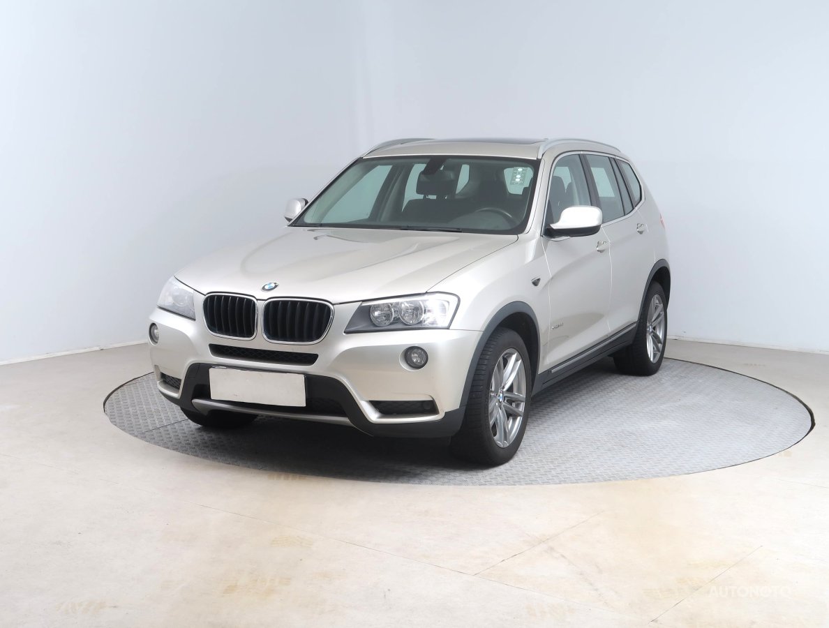 BMW X3, 2012 - pohled č. 3