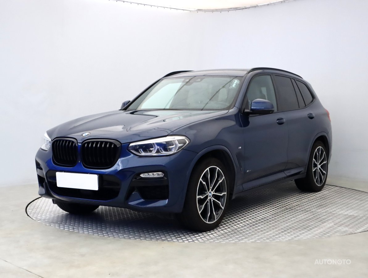 BMW X3, 2018 - pohled č. 3
