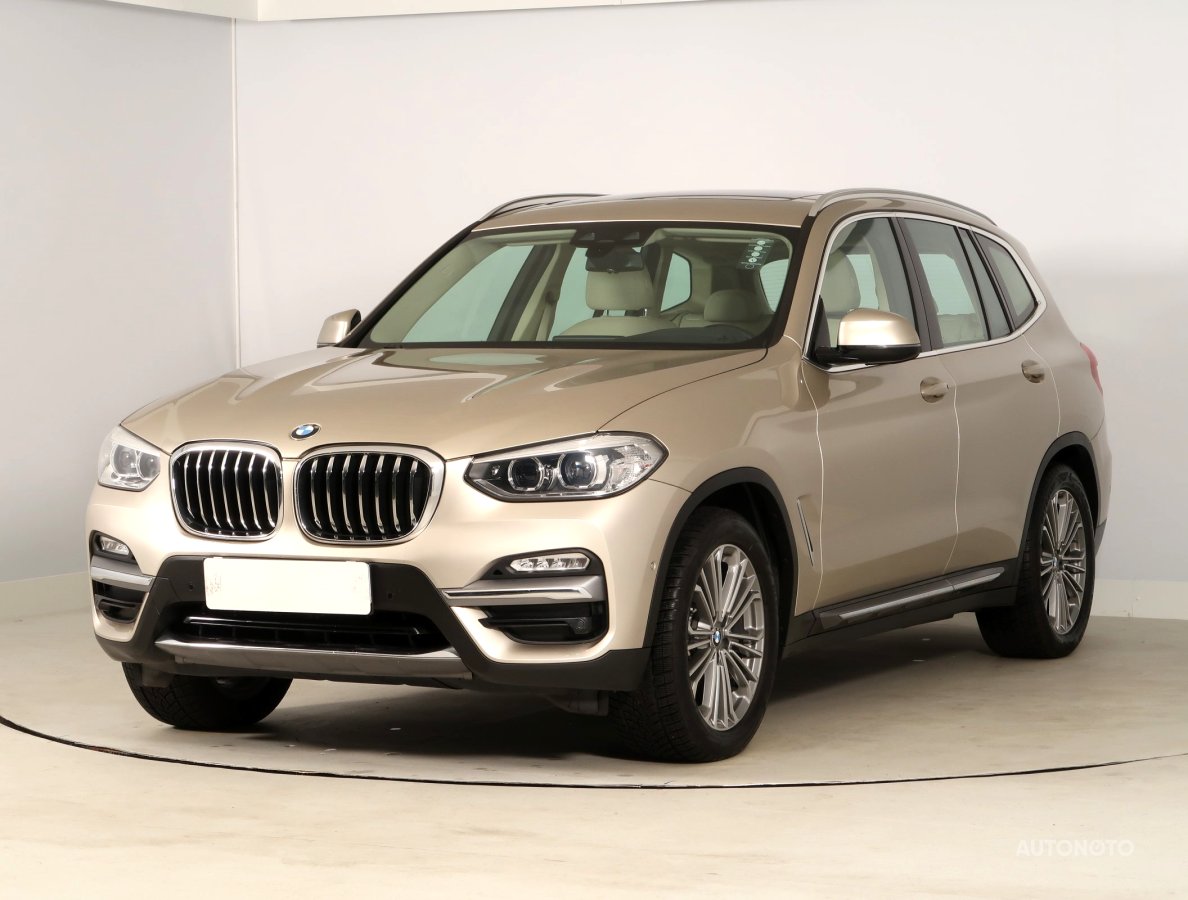 BMW X3, 2018 - pohled č. 3