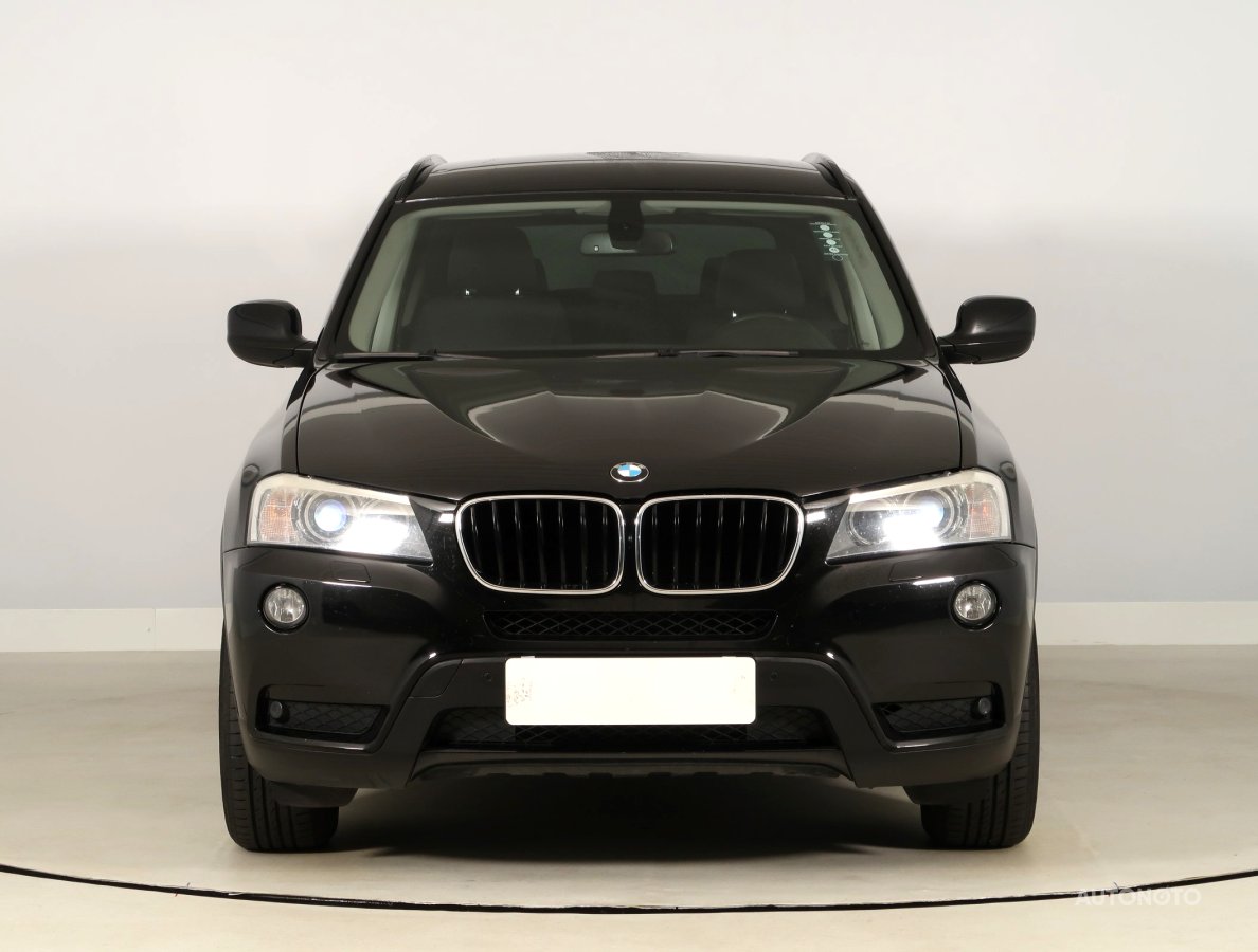 BMW X3, 2011 - pohled č. 2