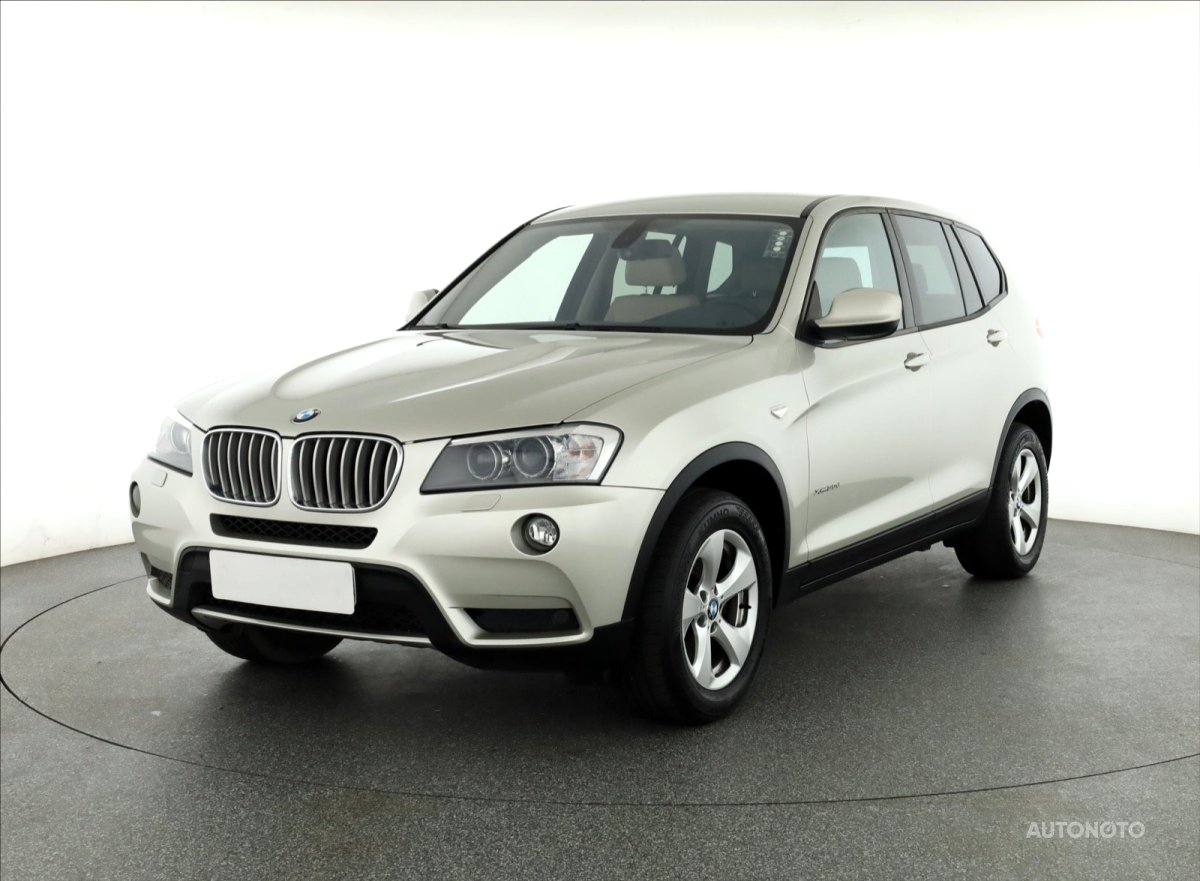 BMW X3, 2011 - pohled č. 3