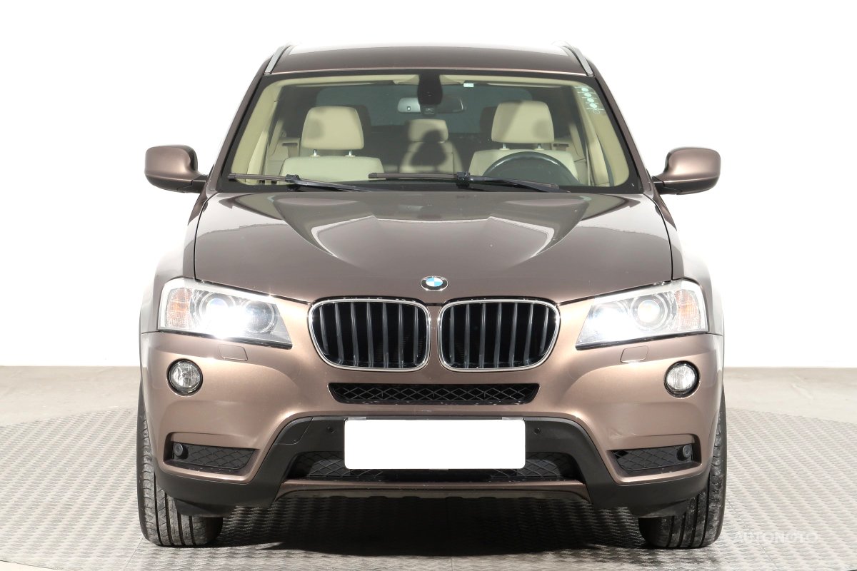 BMW X3, 2012 - pohled č. 2