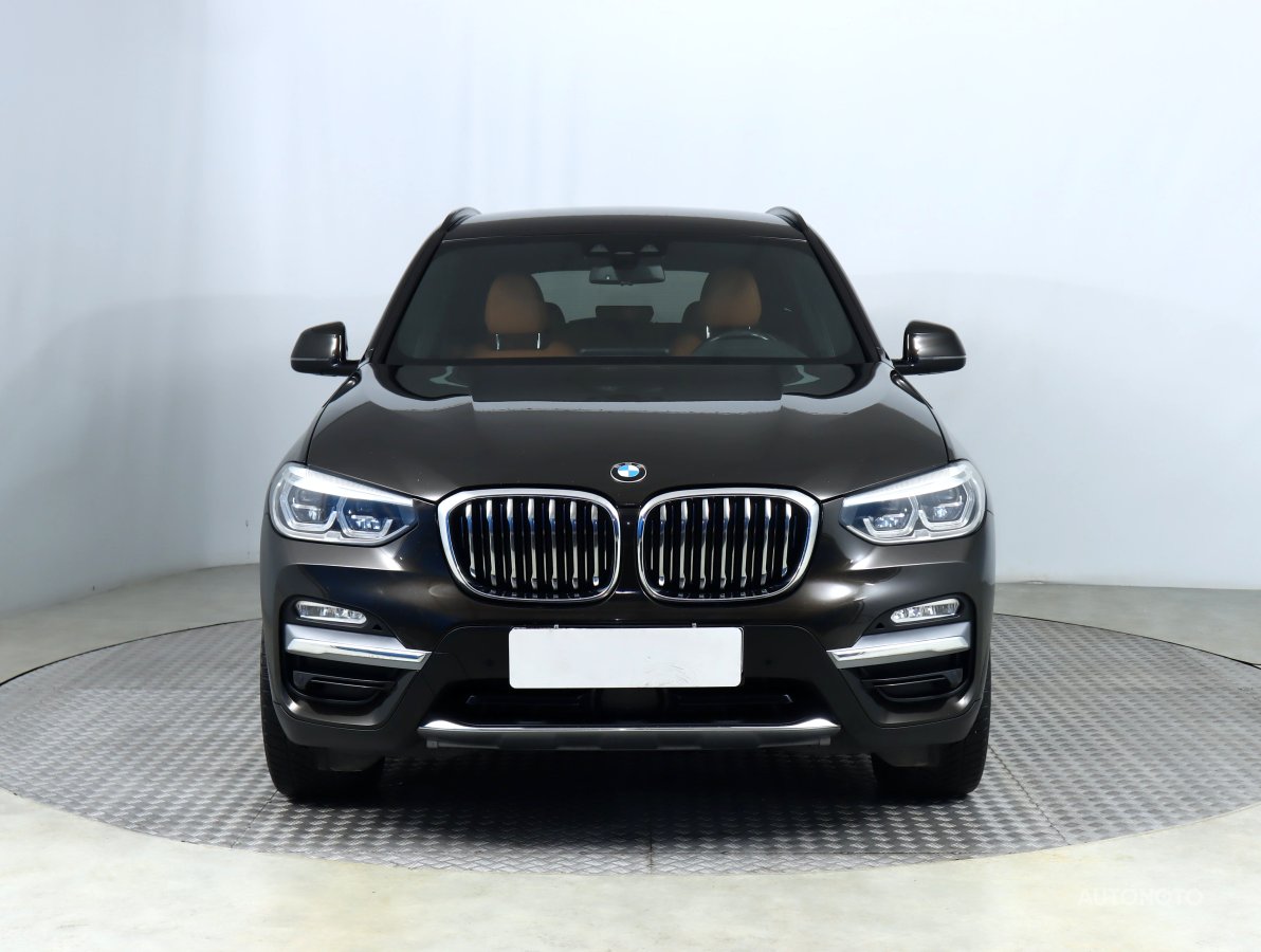 BMW X3, 2018 - pohled č. 2