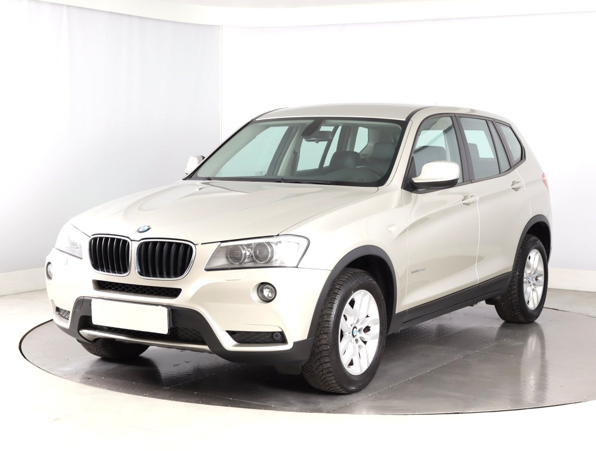 BMW X3, 2011 - pohled č. 3