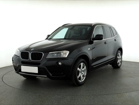 BMW X3, 2011 - pohled č. 3