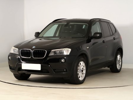 BMW X3, 2011 - pohled č. 3