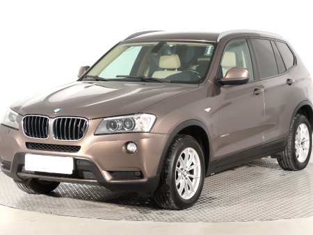 BMW X3, 2012 - pohled č. 3
