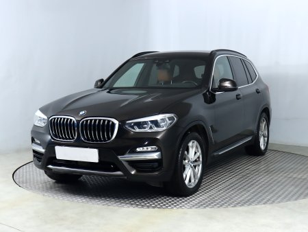 BMW X3, 2018 - pohled č. 3