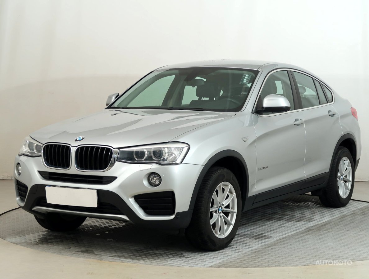 BMW X4, 2017 - pohled č. 3