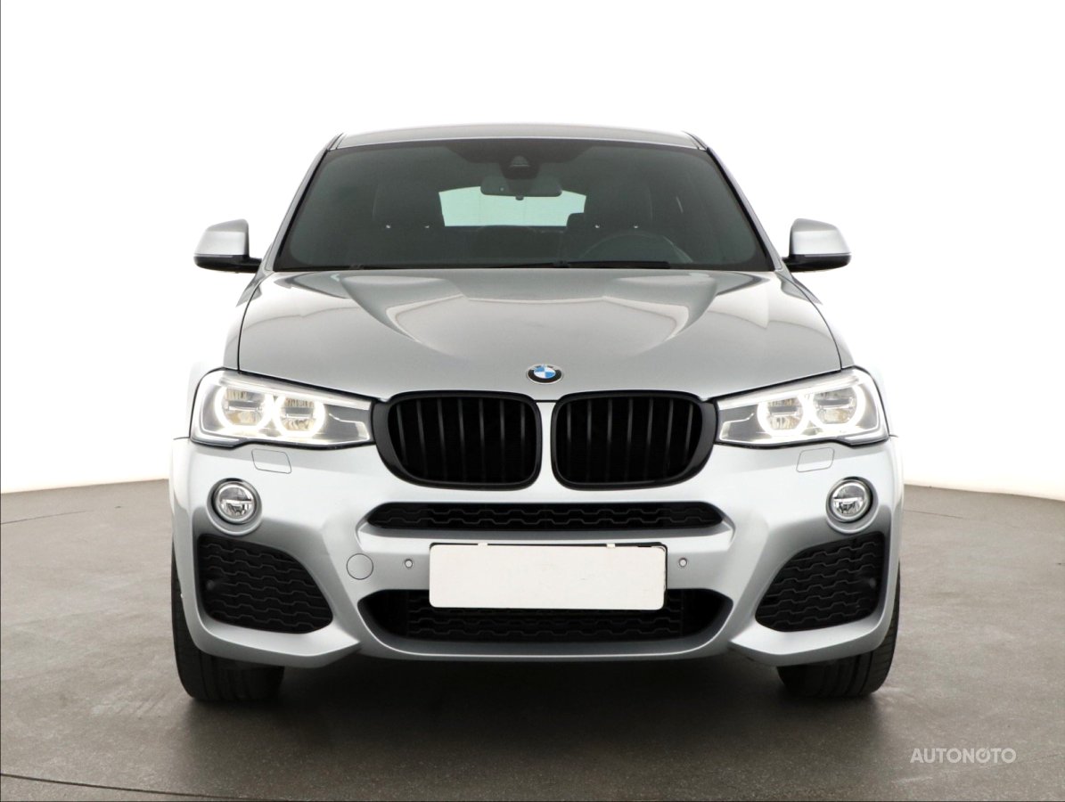 BMW X4, 2016 - pohled č. 2