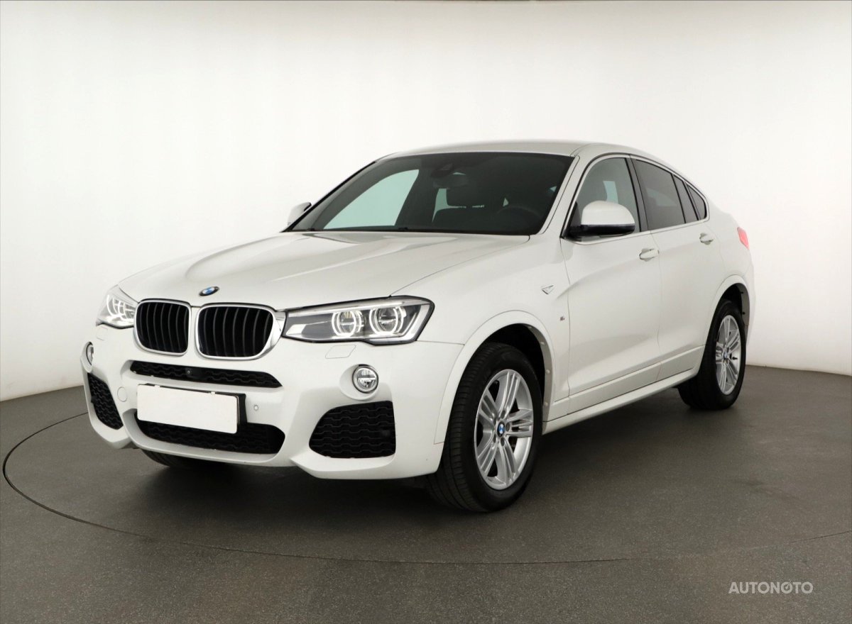 BMW X4, 2017 - pohled č. 3