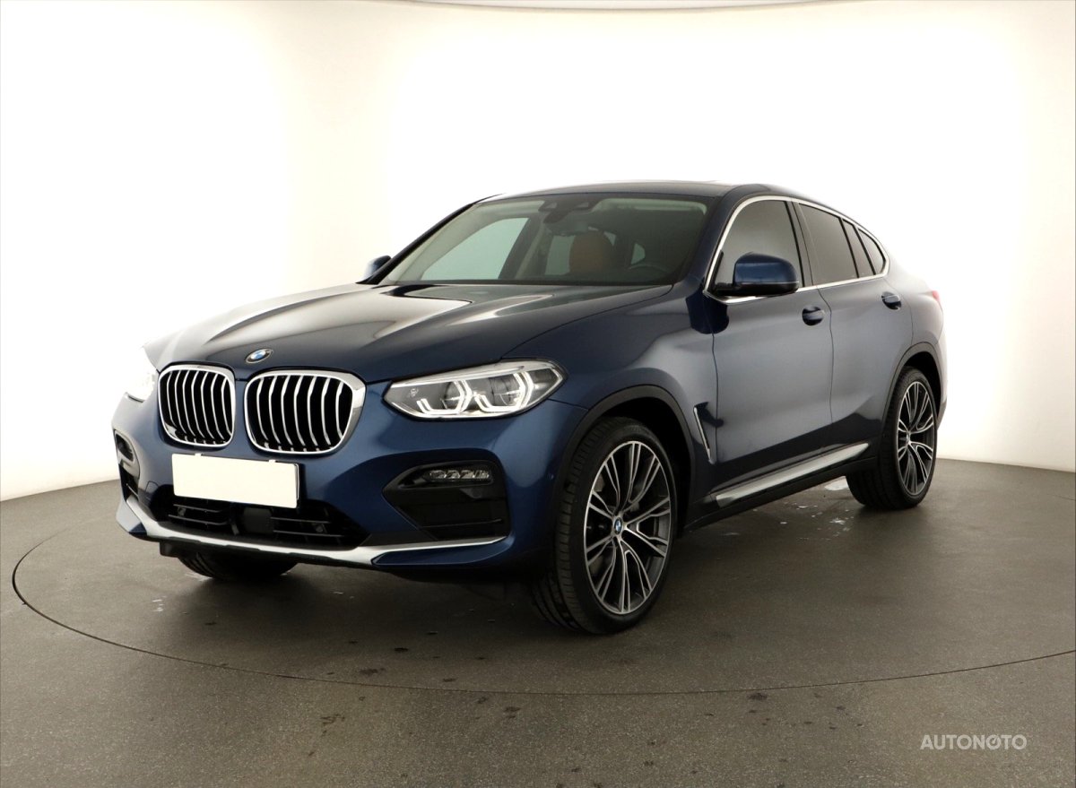 BMW X4, 2021 - pohled č. 3