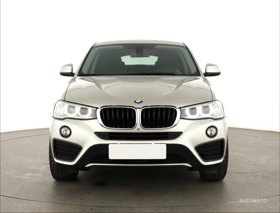 BMW X4, 2015 - pohled č. 2
