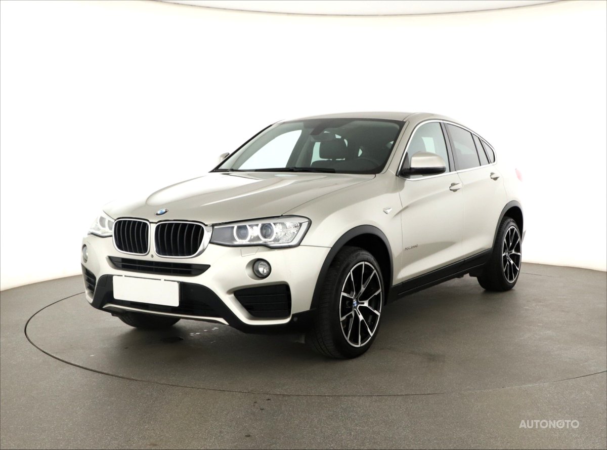 BMW X4, 2015 - pohled č. 3