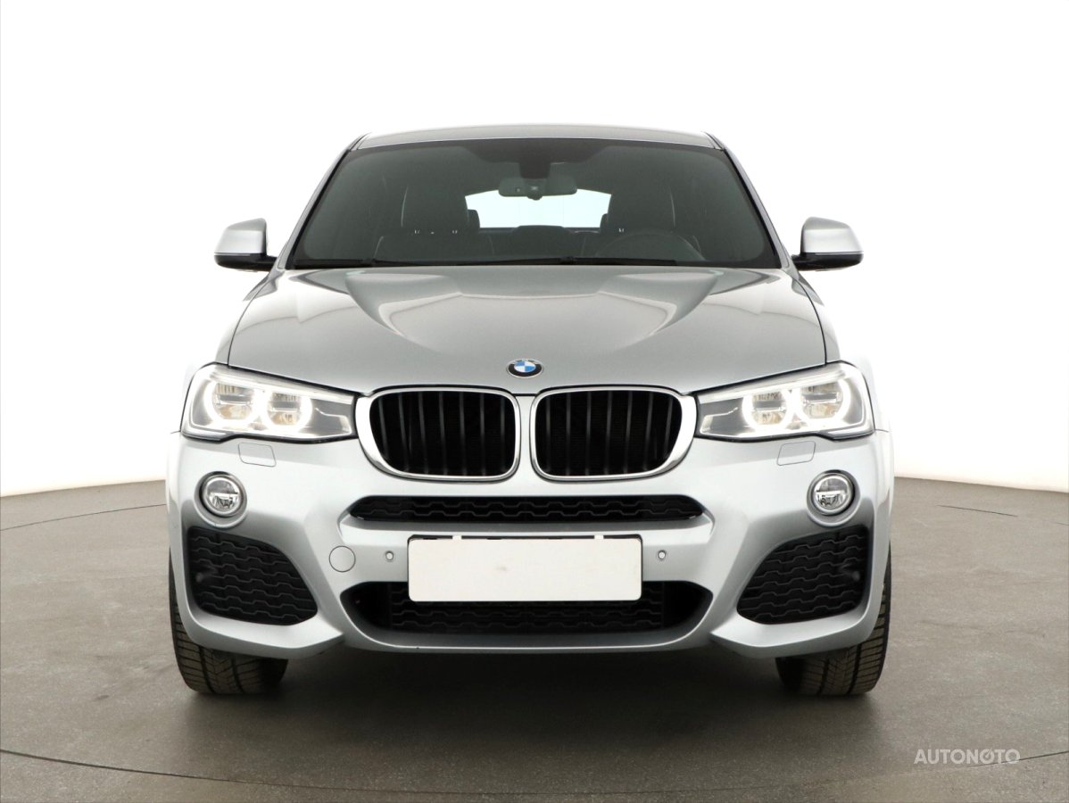 BMW X4, 2018 - pohled č. 2