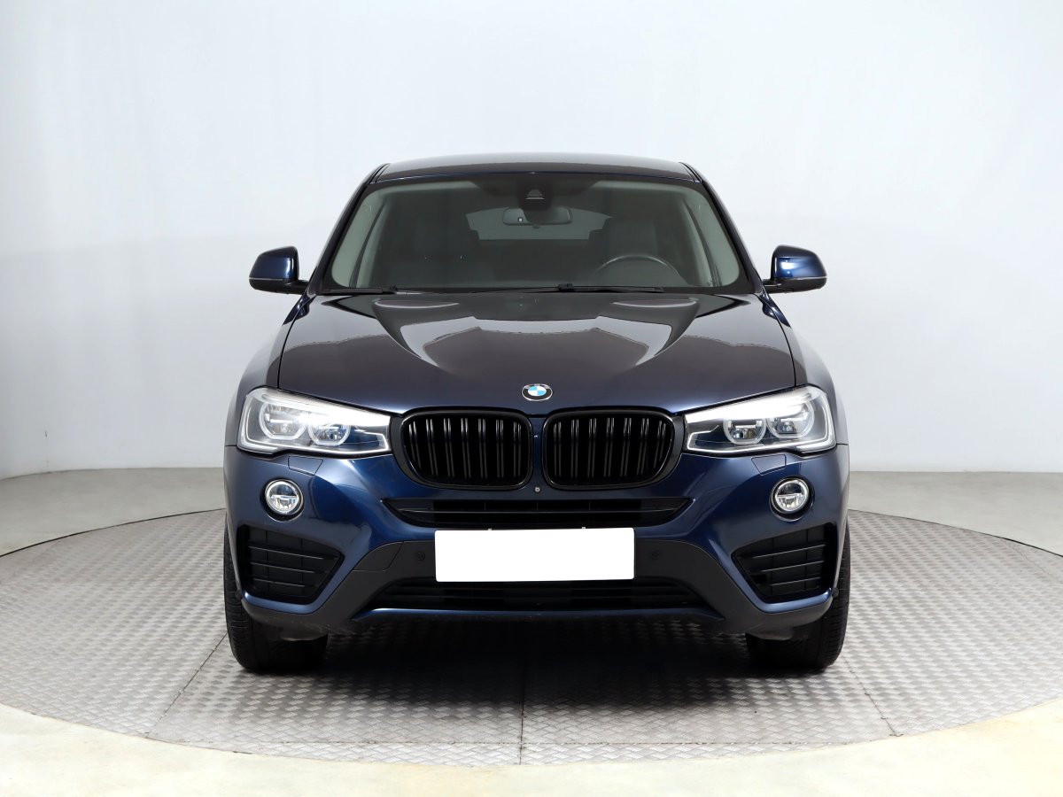 BMW X4, 2017 - pohled č. 2