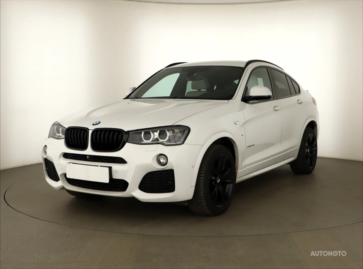 BMW X4, 2015 - pohled č. 3