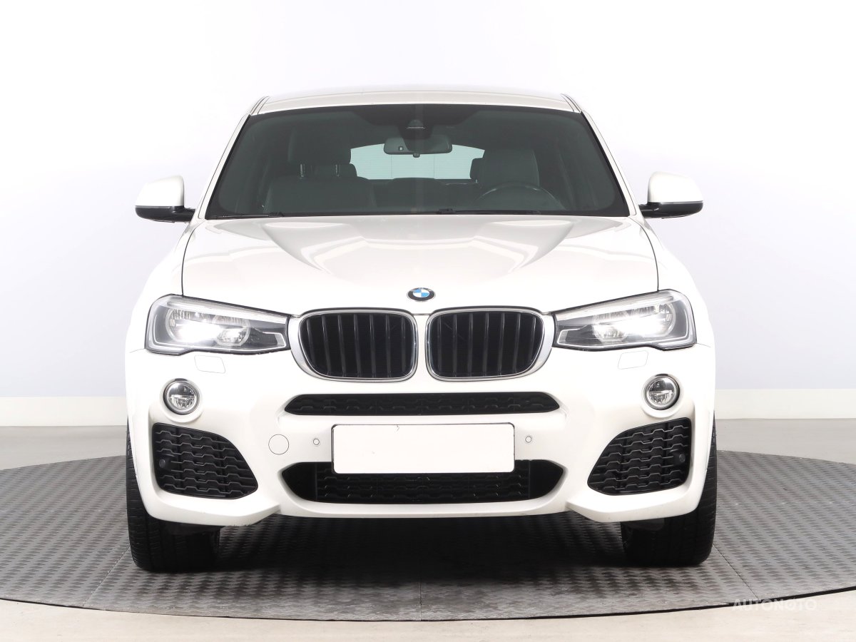 BMW X4, 2017 - pohled č. 2