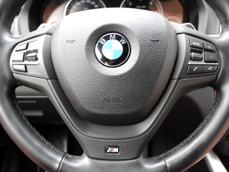 BMW X4, 2015 - pohled č. 10