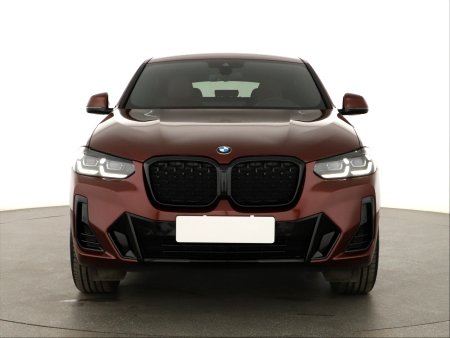 BMW X4, 2023 - pohled č. 2